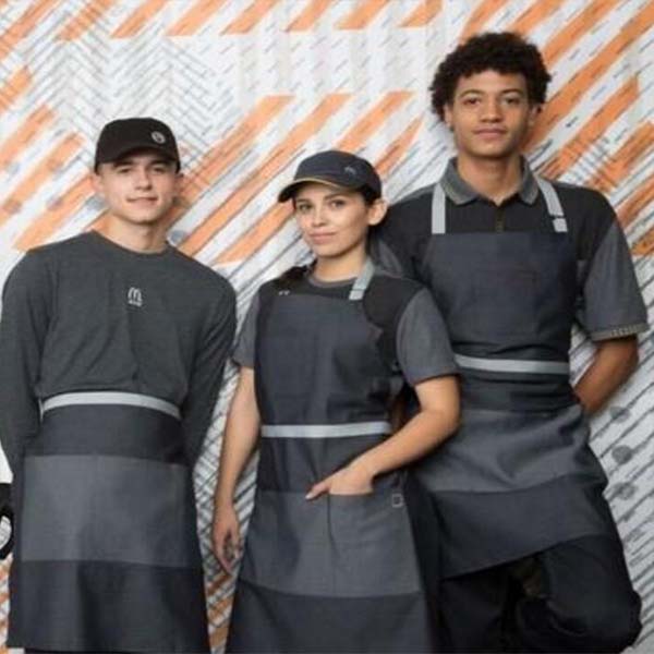 <b>時尚的美國麥當勞餐廳服務員工作服風采</b>