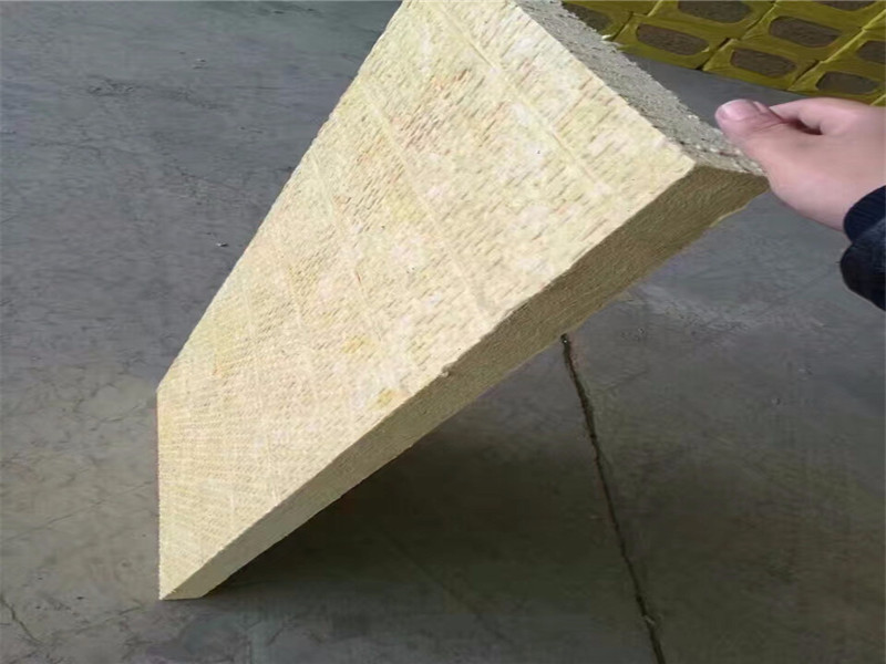 豎絲巖棉板批發(fā)