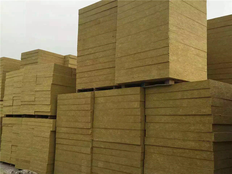 建筑外墻用巖棉板